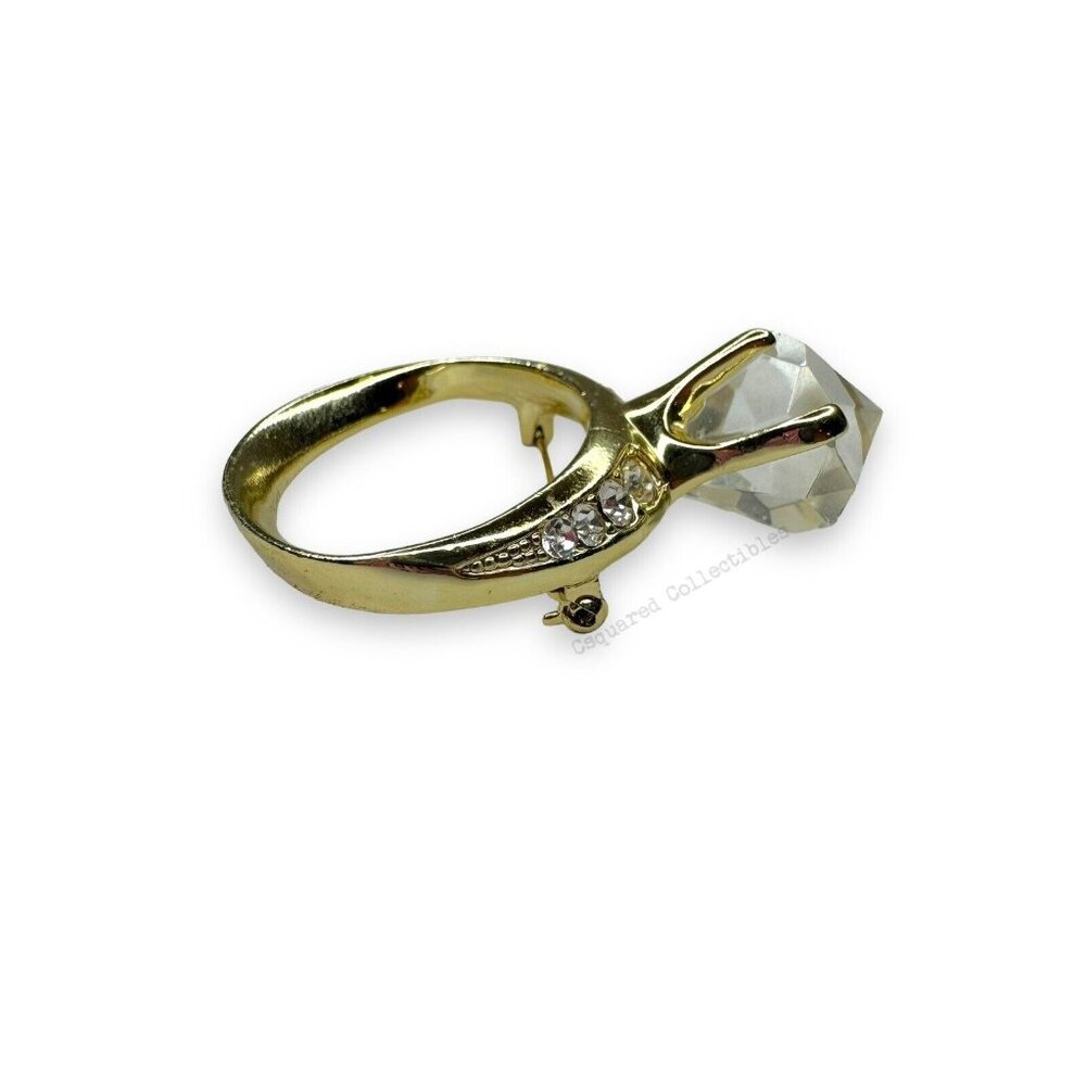 AJC Gold Tone Acrylic Crystal Engagement Ring Brooch Vintage - Picture 3 of 11